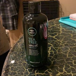 Tea tree oil shampoo